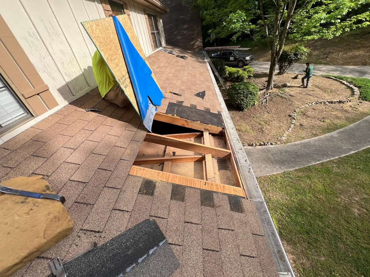 Average Roof & Siding Repair Costs in Tennessee (2026)